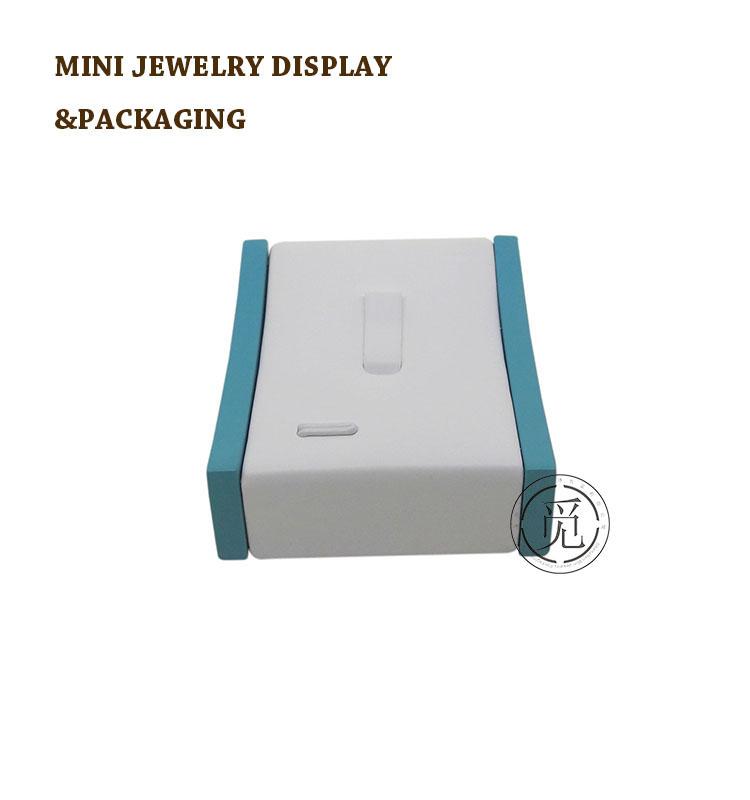 Classic style jewelry display stand for ring